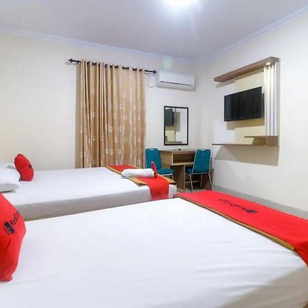 Reddoorz Plus Near Wtc Batanghari Mall Tanjungjohor Ngoại thất bức ảnh